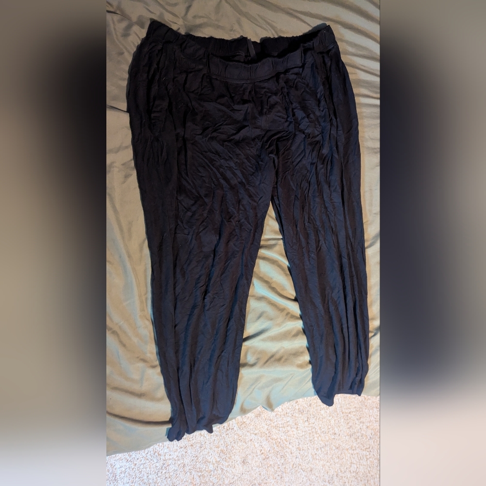 Torrid Capris Sleep Pants in Deep Black